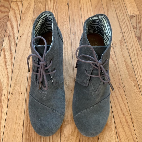 TOMS Gray Lace-up Wedge Bootie - Picture 5 of 9